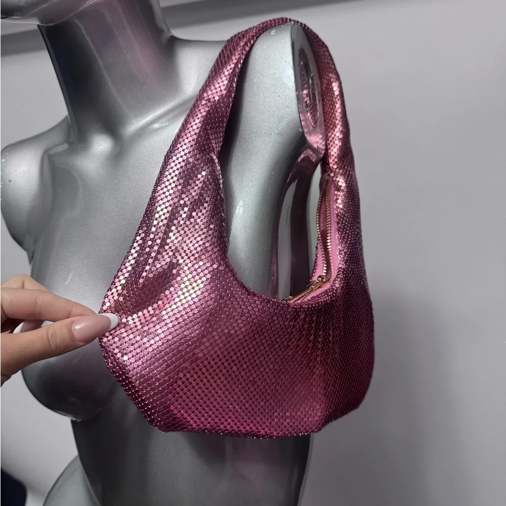 ❌SOLD❌Pink Chainmail Mini Purse - Picture 2 of 3